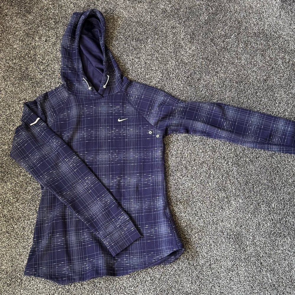 Nike Dri-FIT Purple Athletic Hoodie Women’s Small Running Workout Pullover